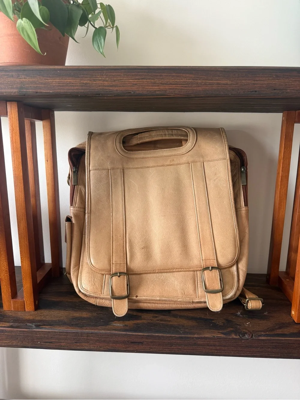 Vintage Leather Messenger Bag in Tan